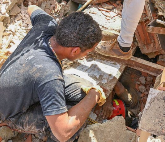 Brasil inicia operações de busca e resgate após terremoto na Venezuela