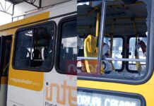 Ônibus é Alvo De Vandalismo Em Itapuã E Motorista Fica Ferido