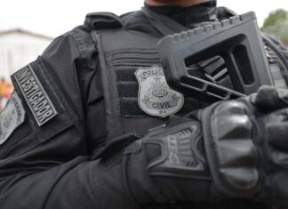 Polícia Civil Apreende Fuzil E 160 Kg De Cocaína Em Laboratório De Refino No Interior