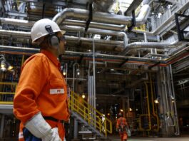 Economia brasileira cresceu 0,1% em abril, estima prévia da FGV