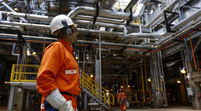 Economia brasileira cresceu 0,1% em abril, estima prévia da FGV