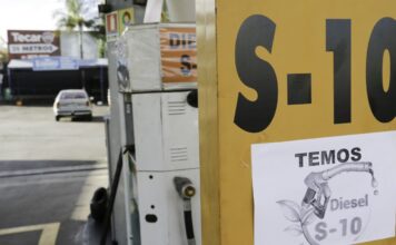 Petrobras ajusta preços do diesel para R$ 1,12
