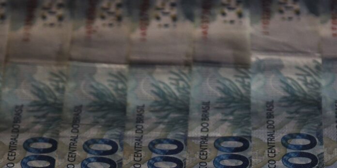 real_moedadinheiro_jfcrz_abr_1701220044_1.jpg