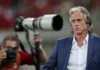 Jorge Jesus assume Portugal e polemiza sobre Neymar: “Está acabado” Jorge Jesus assume Portugal e polemiza sobre Neymar: "Está acabado"