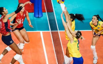 Brasil é superado pelos Estados Unidos por 3 a 0 no vôlei feminino Brasil é superado pelos Estados Unidos por 3 a 0 no vôlei feminino