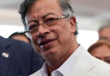 Na Colômbia, Petro proíbe posse de novo presidente em base militar Na Colômbia, Petro proíbe posse de novo presidente em base militar