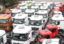 Senado aprova MP do piso do frete dos caminhoneiros Senado aprova MP do piso do frete dos caminhoneiros