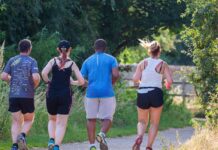 Mulheres de minorias raciais fazem menos exercícios no tempo livre Mulheres de minorias raciais fazem menos exercícios no tempo livre