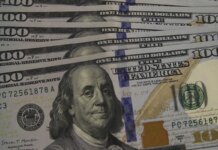 Dólar cai para R$ 5,08, e bolsa recua pela quarta vez consecutiva