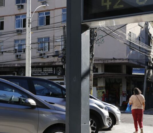 Risco de super El Niño faz prefeitura do Rio antecipar Plano Verão Risco de super El Niño faz prefeitura do Rio antecipar Plano Verão