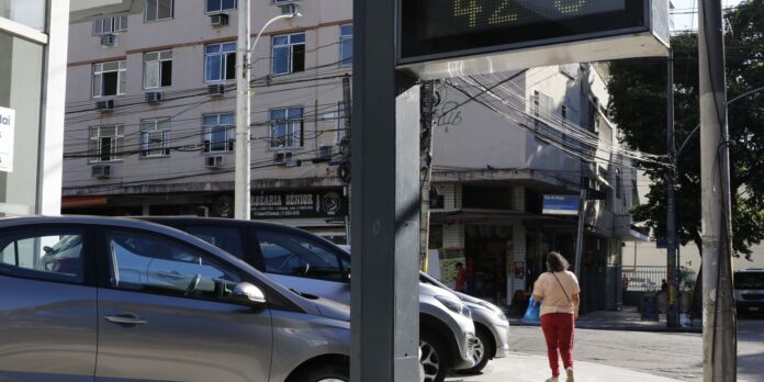 Risco de super El Niño faz prefeitura do Rio antecipar Risco de super El Niño faz prefeitura do Rio antecipar Plano Verão