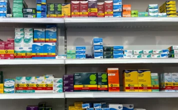 Saúde cria comitê para reduzir preço de medicamentos do SUS Saúde cria comitê para reduzir preço de medicamentos do SUS