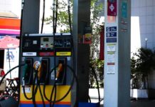Subsídio de R$ 0,44 por litro de gasolina é estendido por mais 30 dias Subsídio de R$ 0,44 por litro de gasolina é estendido por mais 30 dias