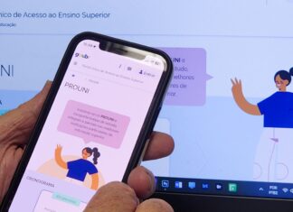 Candidatos do ProUni têm até hoje para confirmar dados de inscrição Candidatos do ProUni têm até hoje para confirmar dados de inscrição