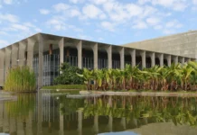 Brasil barra autoridades dos EUA por suspeita de ingerência eleitoral Brasil barra autoridades dos EUA por suspeita de ingerência eleitoral