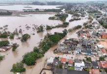 Tempestades colocam RS em alerta vermelho para inundações Tempestades colocam RS em alerta vermelho para inundações