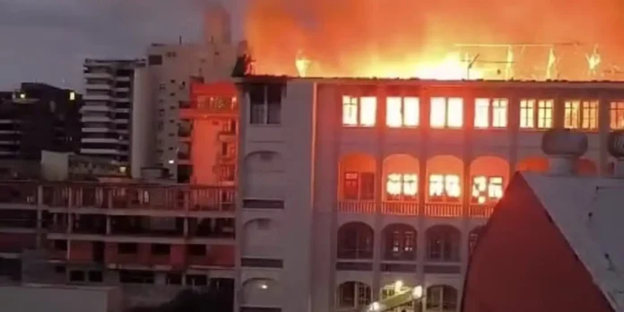 Alta no número de incêndios residenciais em Manaus acendem alerta Alta no número de incêndios residenciais em Manaus acendem alerta