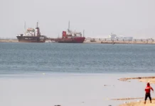 Explosões próximas ao Canal de Suez reacendem tensões no Oriente Médio Explosões próximas ao Canal de Suez reacendem tensões no Oriente Médio