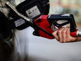 Gasolina terá 32% de etanol a partir de amanhã Gasolina terá 32% de etanol a partir de amanhã