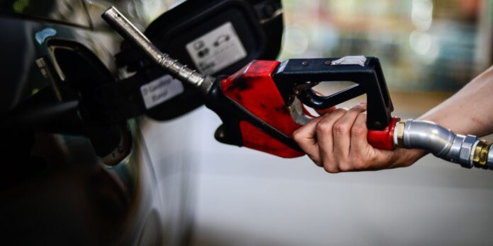 Gasolina terá 32% de etanol a partir de amanhã
