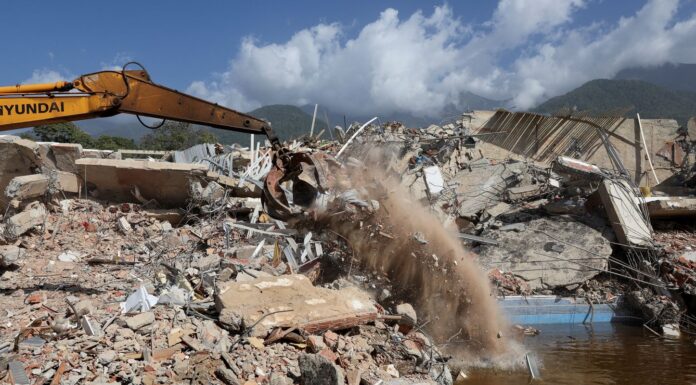 Sobe para 2.595 número de mortos em terremotos na Venezuela