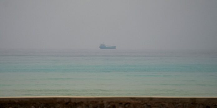 2026-07-11t151343z_1_lynxmpem6a09f_rtroptp_4_iran-crisis-oman-hormuz.jpg