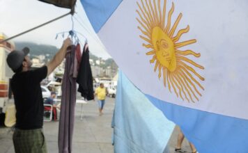 Quase metade dos jovens argentinos vive em vulnerabilidade social