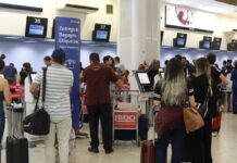 Setor de serviços cai 0,4% em maio por recuo na área de transportes