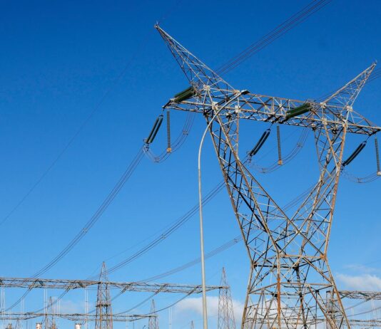 Comitê antecipa geração de energia para evitar impactos do El Niño