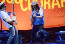 Musical une realidade e fantasia para contar a vida de Moraes Moreira Musical une realidade e fantasia para contar a vida de Moraes Moreira