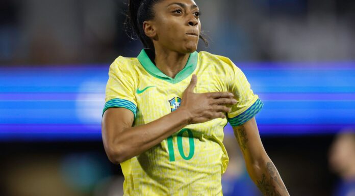 Barça anuncia Kerolin com valor recorde no futebol feminino brasileiro Barça anuncia Kerolin com valor recorde no futebol feminino brasileiro