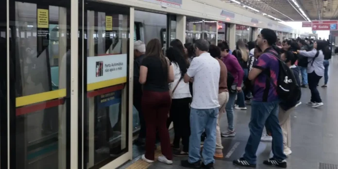Em São Paulo, ferroviários da CPTM decidem encerrar greve Em São Paulo, ferroviários da CPTM decidem encerrar greve