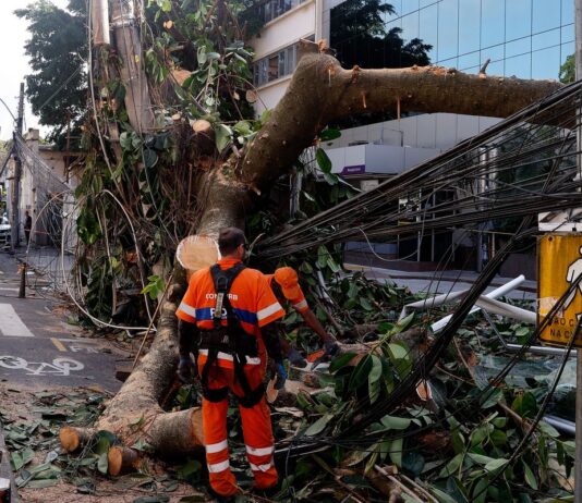 Rio tem previsão de rajadas acima de 90 km/h nesta sexta-feira Rio tem previsão de rajadas acima de 90 km/h nesta sexta-feira