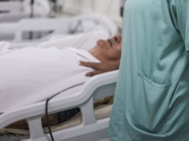 Uso de medicamento reduz em 85% internações por fibrose cística no SUS Uso de medicamento reduz em 85% internações por fibrose cística no SUS