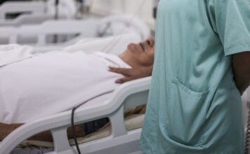 Uso de medicamento reduz em 85% internações por fibrose cística no SUS Uso de medicamento reduz em 85% internações por fibrose cística no SUS
