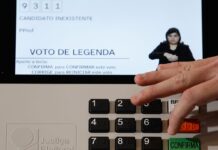 Acessibilidade: urna eletrônica passa por mudanças para eleições 2026 Acessibilidade: urna eletrônica passa por mudanças para eleições 2026