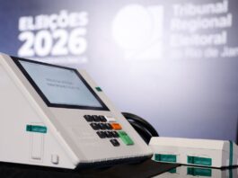 TSE encerra prazo e registra 13 candidatos à Presidência Eleitores que moram no exterior podem solicitar voto em trânsito