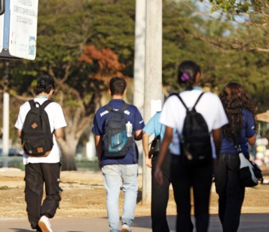 Inmet alerta para onda de calor em quatro regiões Inmet alerta para onda de calor em quatro regiões