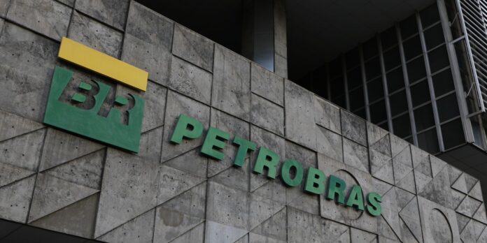 Petrobras identifica novos indícios de petróleo na Foz do Amazonas Petrobras identifica novos indícios de petróleo na Foz do Amazonas