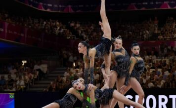 Brasil conquista dois títulos inéditos em ginástica rítmica Brasil conquista dois títulos inéditos em ginástica rítmica