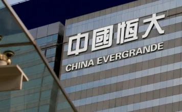 China condena empresário à prisão perpétua por fraude financeira China condena empresário à prisão perpétua por fraude financeira