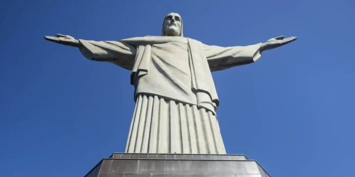 Impacto ambiental do turismo ao Cristo Redentor vai ser compensado Impacto ambiental do turismo ao Cristo Redentor vai ser compensado