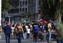 Relator do Senado mantém proposta da Câmara que acaba com a escala 6×1 Relator do Senado mantém proposta da Câmara que acaba com a escala 6x1