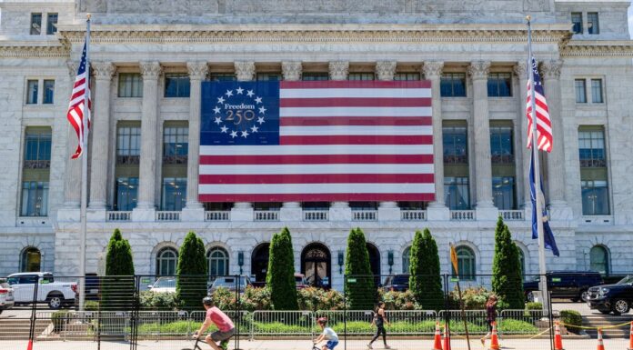 Dívida dos EUA ultrapassa US$ 40 trilhões após governos Trump e Biden
