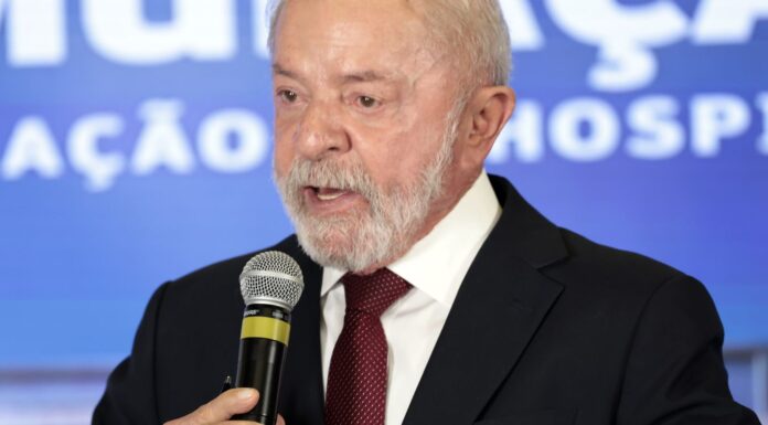 Lula liga para Trump e diz que alegações para tarifaço são infundadas