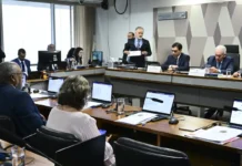 PEC que acaba com jornada 6×1 é aprovada na CCJ do Senado PEC que acaba com jornada 6x1 é aprovada na CCJ do Senado