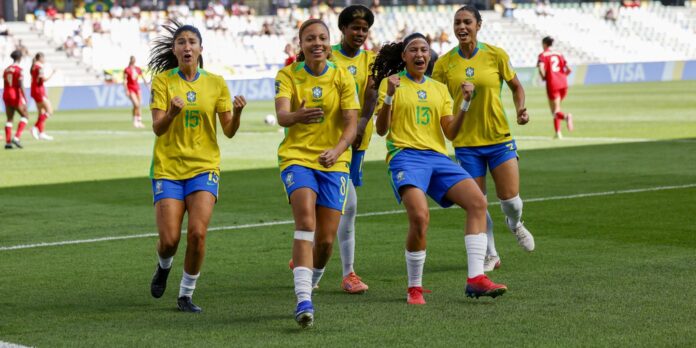 Seleção feminina derrota Canadá e avança às oitavas do Mundial Sub-20