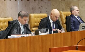 Sessão do STF termina sem definir processos de Moraes e Mendonça Sessão do STF termina sem definir processos de Moraes e Mendonça