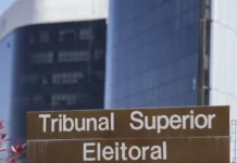 TSE indefere cerca de 1,2 mil pedidos de registro de candidaturas TSE indefere cerca de 1,2 mil pedidos de registro de candidaturas