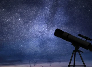 Pesquisador brasileiro encontra oito planetas que podem abrigar vida Pesquisador brasileiro encontra oito planetas que podem abrigar vida